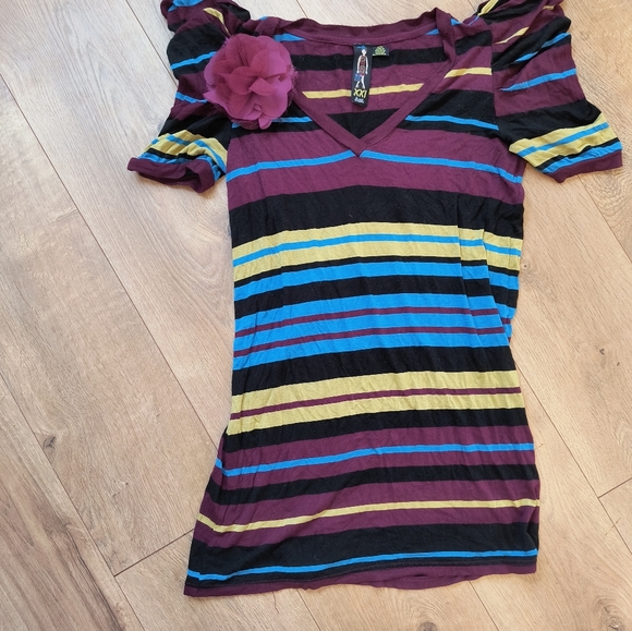 💎 3/$15 XXI Striped Bodycon Retro Dress w/Puff Sleeve & Flower Appliqué in Sz M - Picture 8 of 16